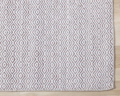 Aspen Woven Rug - Tessellated Diamonds corner detail