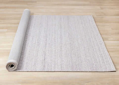 Aspen Woven Rug - Tessellated Diamonds roll on floor