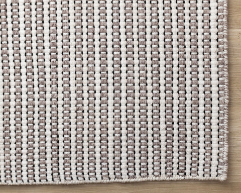 Aspen Woven Rug - Taupe & Black corner detail