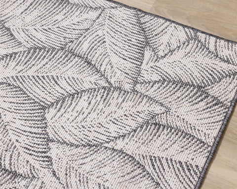 Bristol Reversible Indoor / Outdoor Rug - Leaves corner