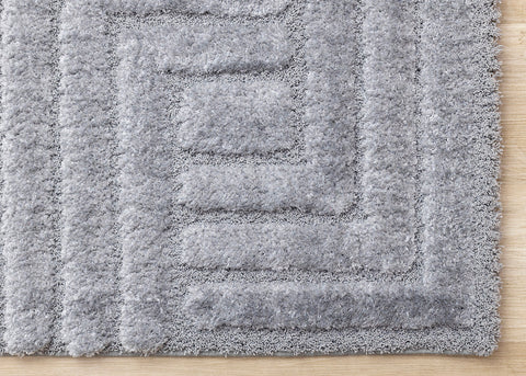 Luxe Rug - Blue Maze corner detail