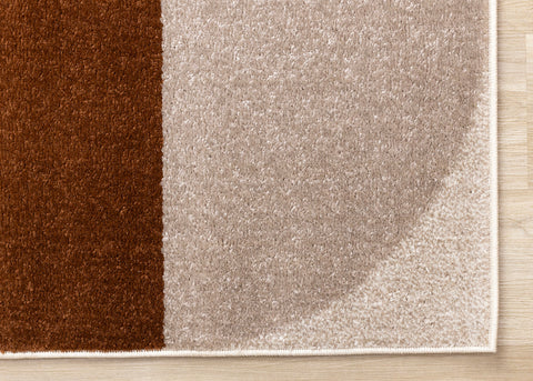 Malibu Rug - Curvy Geometric Taupe Oxblood corner detail