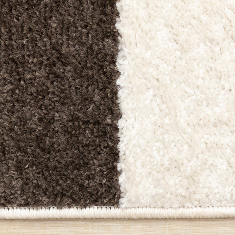 Malibu Rug - Curvy Geometric Taupe Oxblood side detail