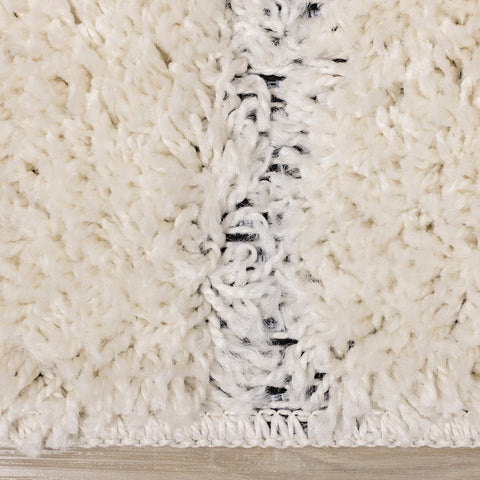 Novato Rug - Asymetric Lines Cream side detail