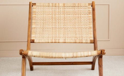 Wicker lounge chair.